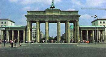 Объединение Германии. Бранденбургские ворота. Берлин.